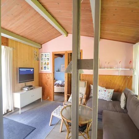 Three-bedroom Holiday In Vaggerlose * Bøtø By